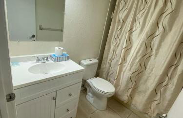 4330 Shorewalk lakeview condo close to IMG and Beach - Foto 37