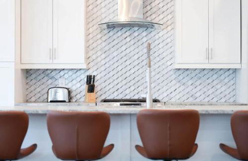 Modern Rooftop Townhome w Hot Tub & Skyline Views - Photo 59