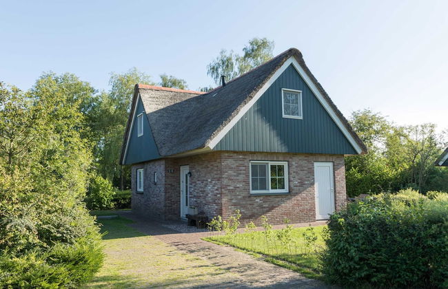 Great Thatched Villa With Solarium, in a National Park - Photo 26