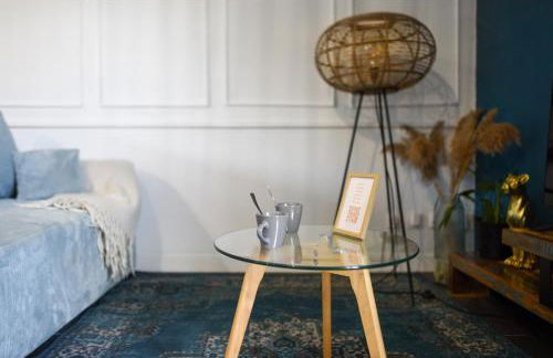 T2 Havre de paix avec Bureau & Wifi - Parking privé - Piscine & Salle sport communs - Foto 23