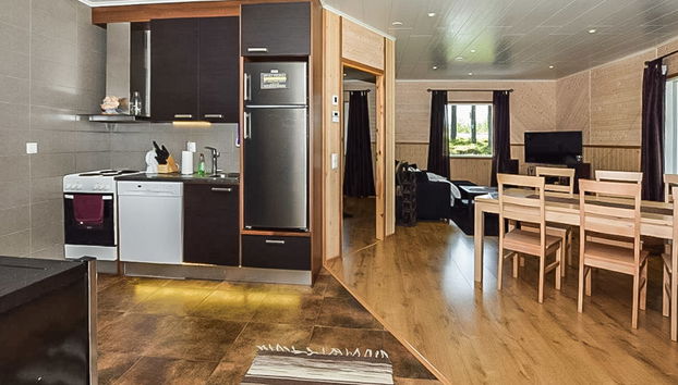 Lepovalkeinen - Foto 3, Inside other