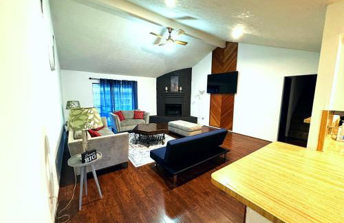 Super Cozy 4 Bedroom - Sleeps 10 Great for families and professionals - Foto 24