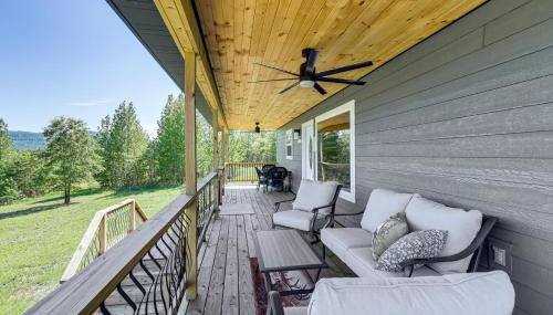 Arkansas Retreat with Deck, Fire Pit and Mtn Views! - Foto 1