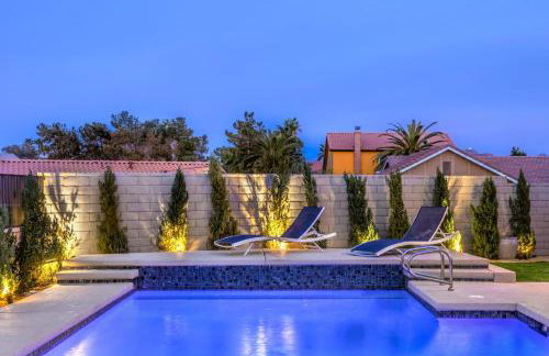 Sunset Swim, Luxury Vegas Villa with Pool, Hot Tub - Foto 6