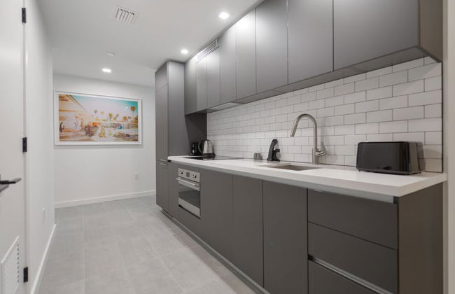 Contemporary Comfort Rooftop Views & Full Kitchen - Foto 8