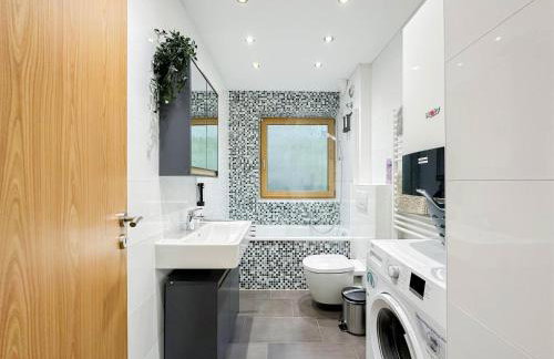 ALFA Apartment Stuttgart Mitte 2 Zimmer City-Lage Berliner Platz Balkon Netflix Küche WM l 2BR 5 Beds 6 People l Fully equipped Kitchen & Bathroom - Photo 27