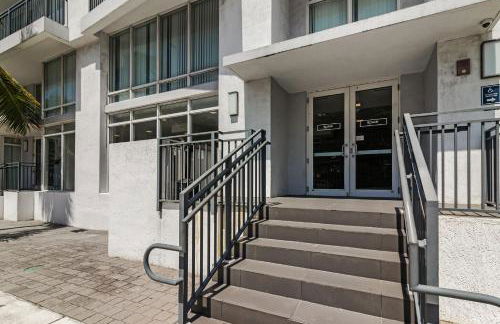 Roami at Grove 27 - Photo 86