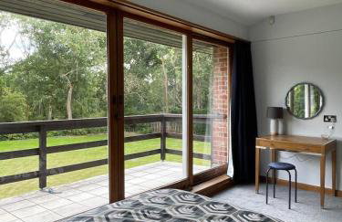 Spacious and stylish with games room, huge garden, peaceful surroundings - Foto 13