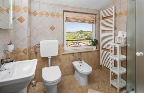 Four-Bedroom Apartment In Nova Vas - Foto 46