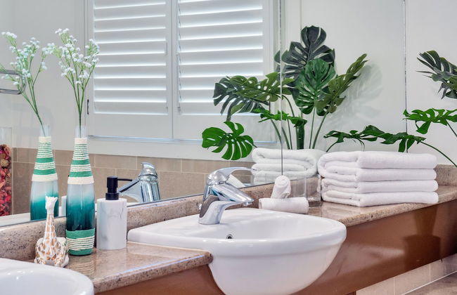 Magnificent Harbour View Villa in Orakei - Photo 27