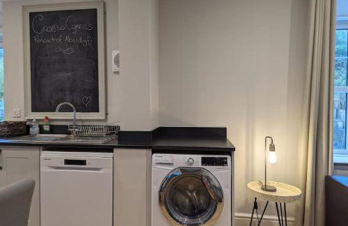 Pencartref Apartment - 4 Bedrooms, 3 Bathrooms, Sleeps 7-8 - Foto 32