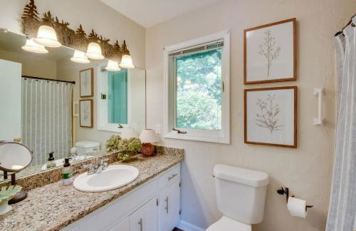 Stunning Dillard Home with Yard in Sky Valley! - Foto 17