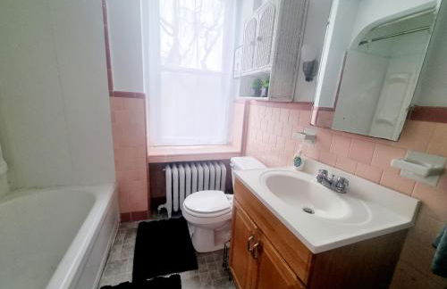 Cozy & Inviting A Place to Call Home - Foto 17