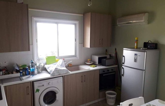 Immaculate 4-bed Apartment in Larnaca - Photo 12