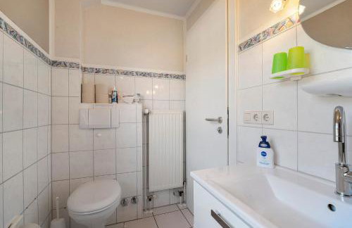 Klaus Jensen , Unter den Linden - Foto 22