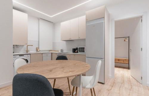 Modern Stylish-3Bedrooms 1Bathroom-Chamberí - Photo 8