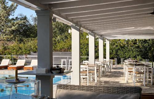 Hotel Barbati - Seaside Getaways with Pool - Foto 36