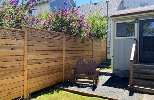 Quaint Downtown Cottage - Foto 12