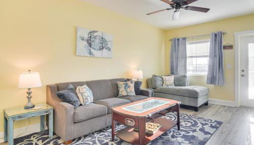 Waterfront Condo with Water Park, Walk to the Beach! - Foto 5