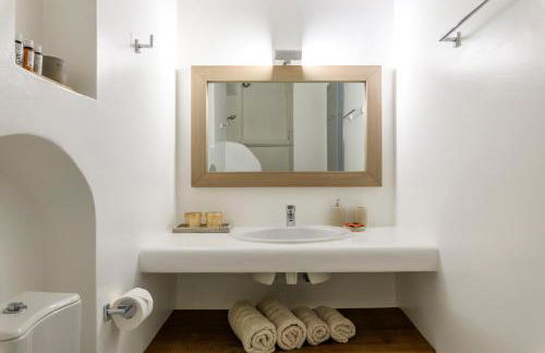 Mykonos Supreme Comfort Suites & Villas - Photo 156