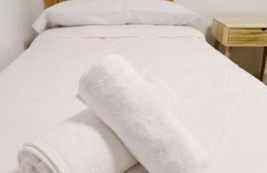 LA CASITA DE ISABEL, casa rural con patio privado en Montecorto, cerca de Ronda y Grazalema - Foto 9