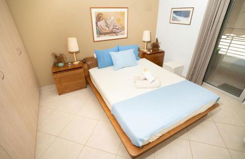 Maria's Airport Apartment, 4' metro, 10' airport, 15' beach, 40' city center - Foto 14