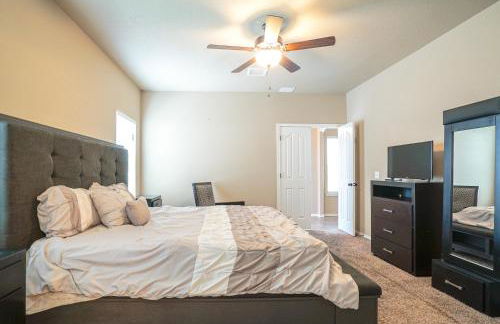 Santa Teresa Home with Patio and Grill! - Foto 15