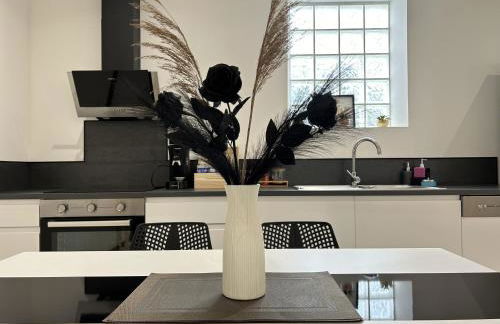 Centre Ville avec Garage - Parking - Foto 7