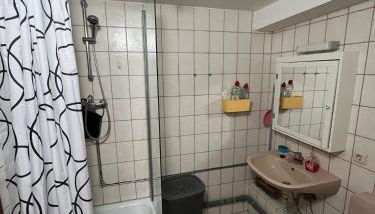 Würzburg Gerbrunn Monteurzimmer Wohnung 2 Etage - Foto 5