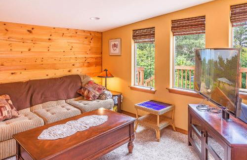 Cozy 2BR cabin near beach with deck fireplace. - Foto 23