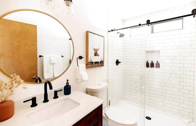 Cozy Rustic Home Minutes to Joshua Tree Nat l Park - Photo 28