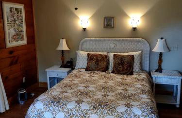 Charming Lakefront Room with Private Porch & Canoe Rentals Near Lake Helen, Florida - Foto 6