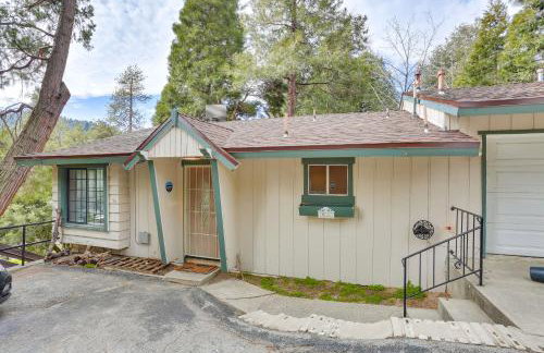 Crestline Home with Private Hot Tub Steps to Lake! - Foto 36