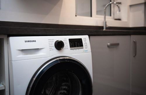 Large 4BDR House By Hyped Properties Short Term Rental Agency With Free Parking & Long Stays Shirebrook - Foto 27