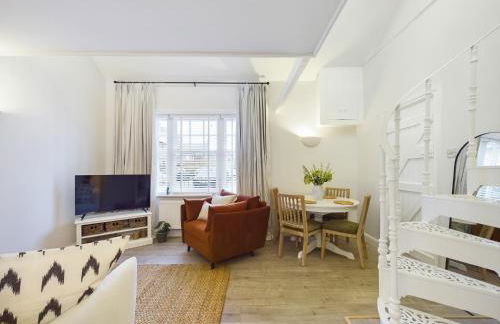 “The Sleepers Cottage” 2-6 people w/ free parking - Photo 7