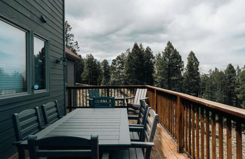 Peaceful Getaway with Hot Tub - Views - Evergreen - Foto 43