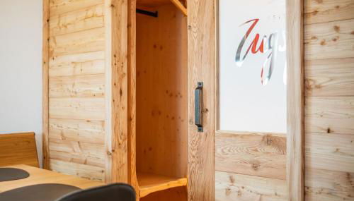 Zugspitze Apartement Morgen.Rot - Foto 5, wardrobe