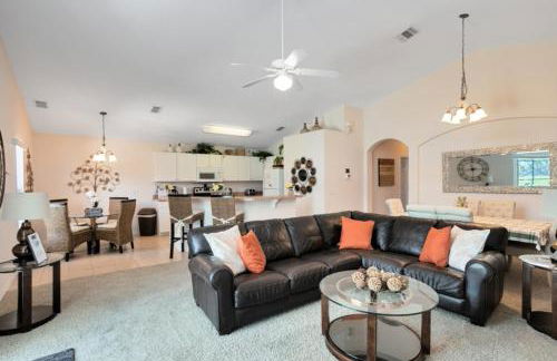 Beautiful 4 Bedroom 3 Bathroom pool & spa Villa villa - Foto 10