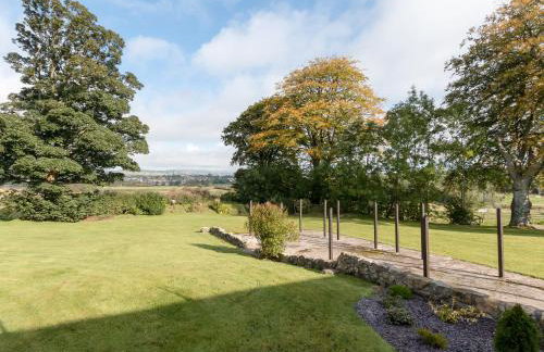 Hillend Farm House - Photo 25