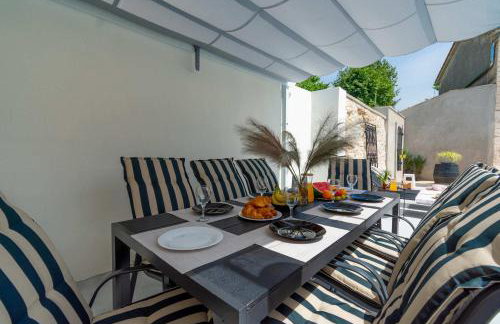 Designer Villa Simone - Modern & Heritage Style with Office - Foto 6