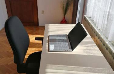 Cozy 1-bdrm apt in Dubec, ideal for work or study - Foto 7