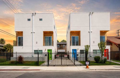 Spacious 4BR Townhouse with Free Parking Near DTLA - Foto 14