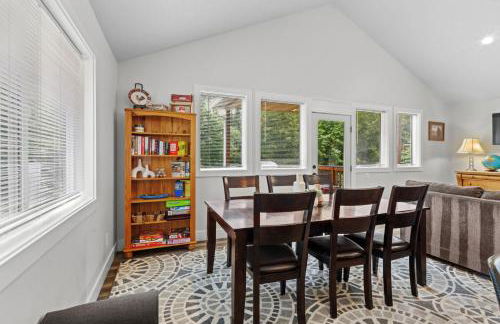 Nehalem Coastal Oasis - Secluded Coastal Home with Hot Tub on 14 Acres - Foto 13