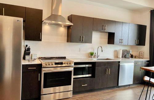 CHIC Modern Nashville Condo POOL, PATIO, PARKING - Foto 15