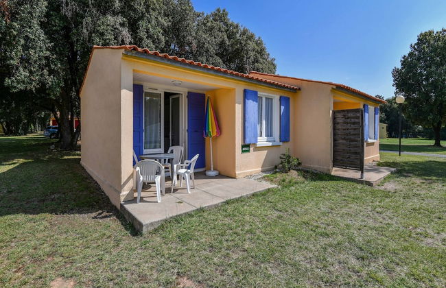 Gite in a Holiday Park With Pool - Foto 1