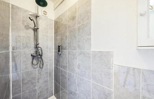 Lovely Home In Oradour-Fanais With Wifi - Foto 17