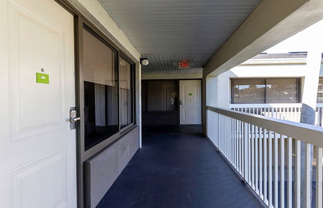 Entire Studio With Free Shuttle to Disney - Foto 27