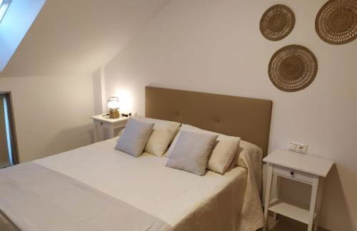 ATICO A 3 KM DE SANXENXO CON PISCINA Y GARAJE - Foto 1