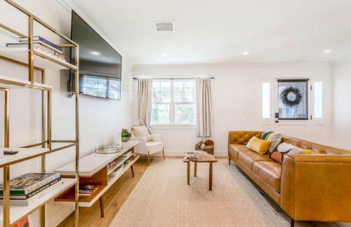 Spacious 4BR Games Workspace Outdoor Fun - Foto 8