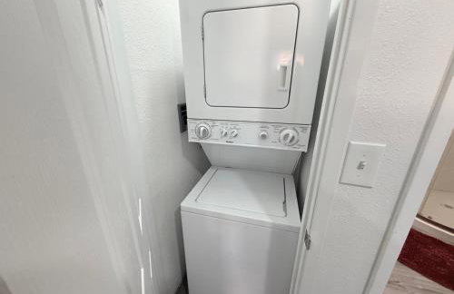 Vegas Apt 8 Mins to The Strip - Free Parking - Foto 4